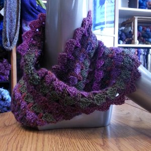 Twisted Garden Cowl - M2H Designs