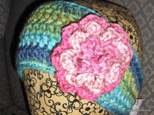 Lorraine-Free-Crochet-Ear-Warmer-Pattern-Blue-Green