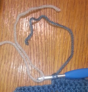 B3 - New yarn on hook