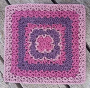 fans-n-lace-square-3-andee-graves-m2h-designs